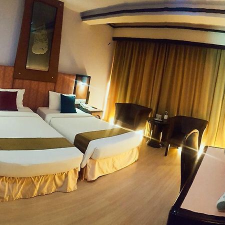Bp Grand Tower Hotel Hat Yai Esterno foto