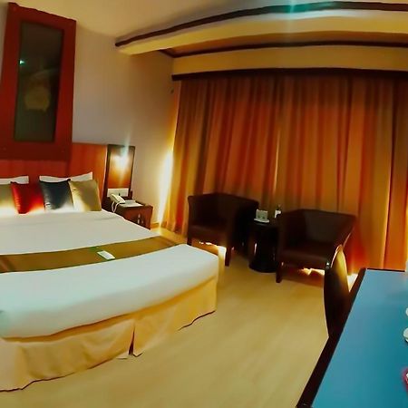 Bp Grand Tower Hotel Hat Yai Esterno foto