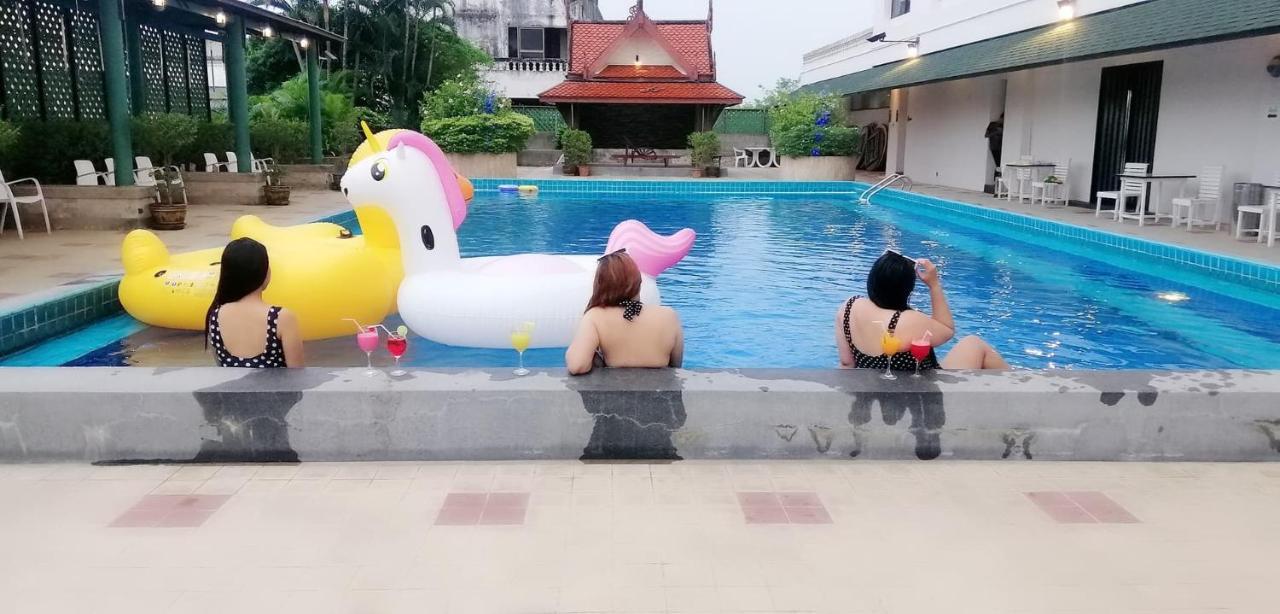 Bp Grand Tower Hotel Hat Yai Esterno foto