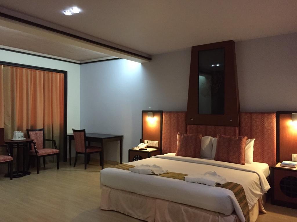 Bp Grand Tower Hotel Hat Yai Esterno foto